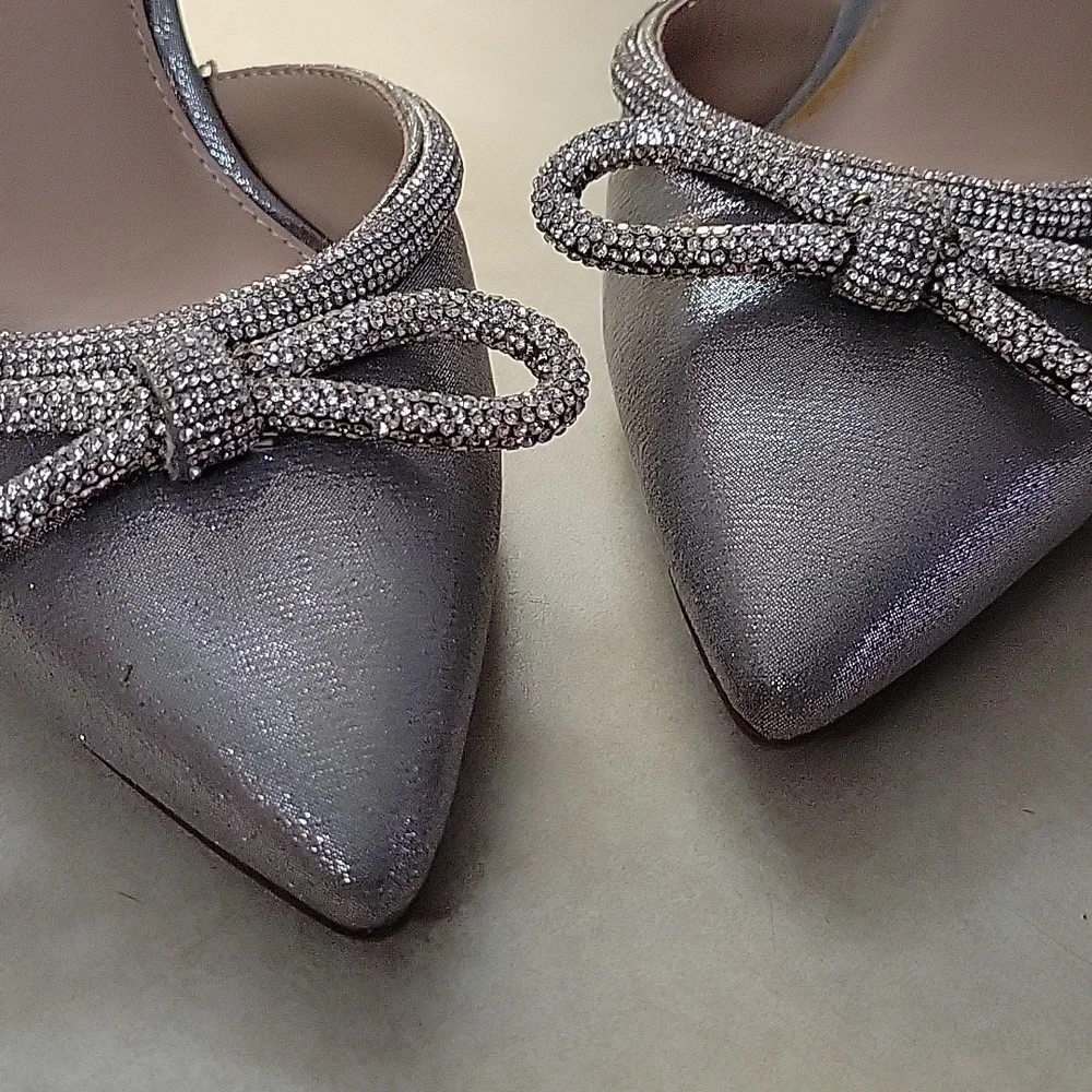 Silver Slippers - Picture 4 of 12